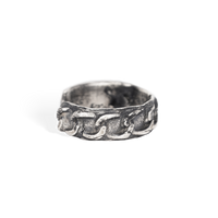 Molten Curb Chain Ring